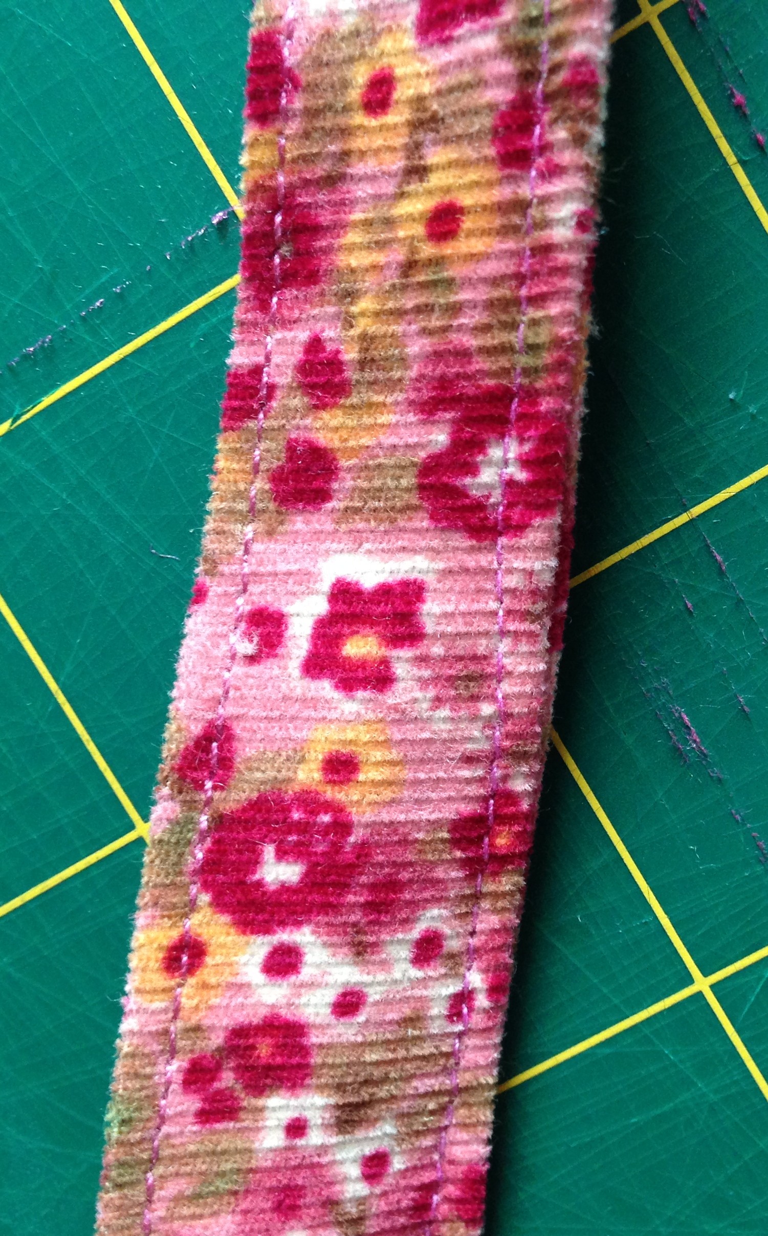 Pochette en tissu - lanière