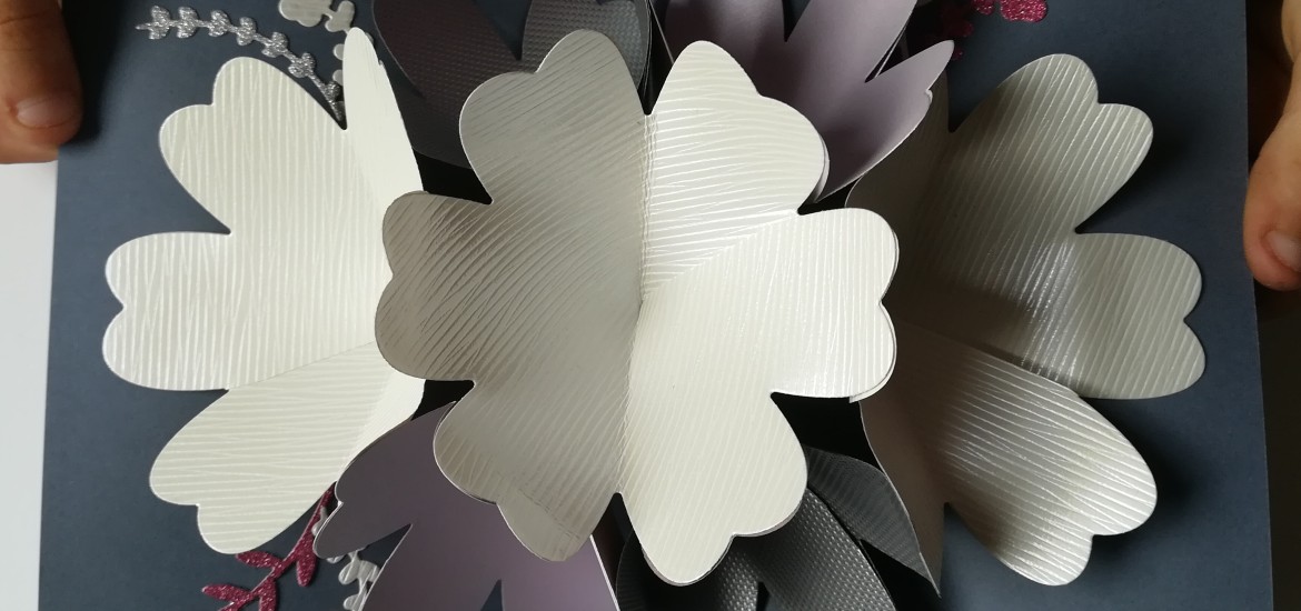 Carte-pop-up-fleurs-1